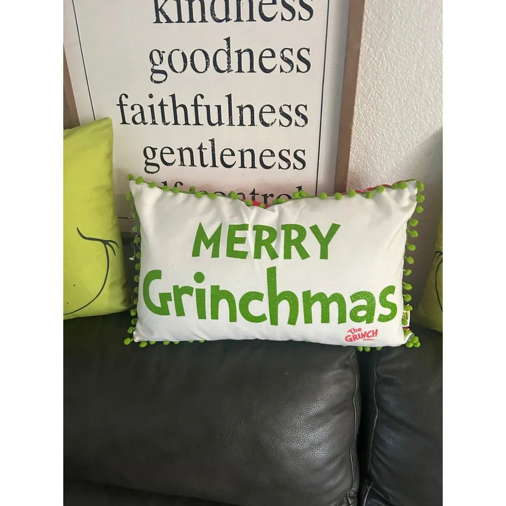Dr Seuss The Grinch Christmas Decorative Pillow Set 3pc Merry Grinchmas Pom Pom